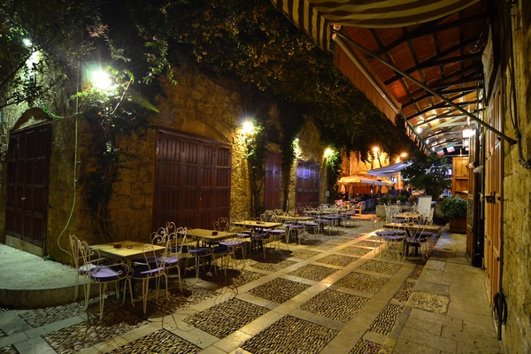 Edde Yard on Friday Night